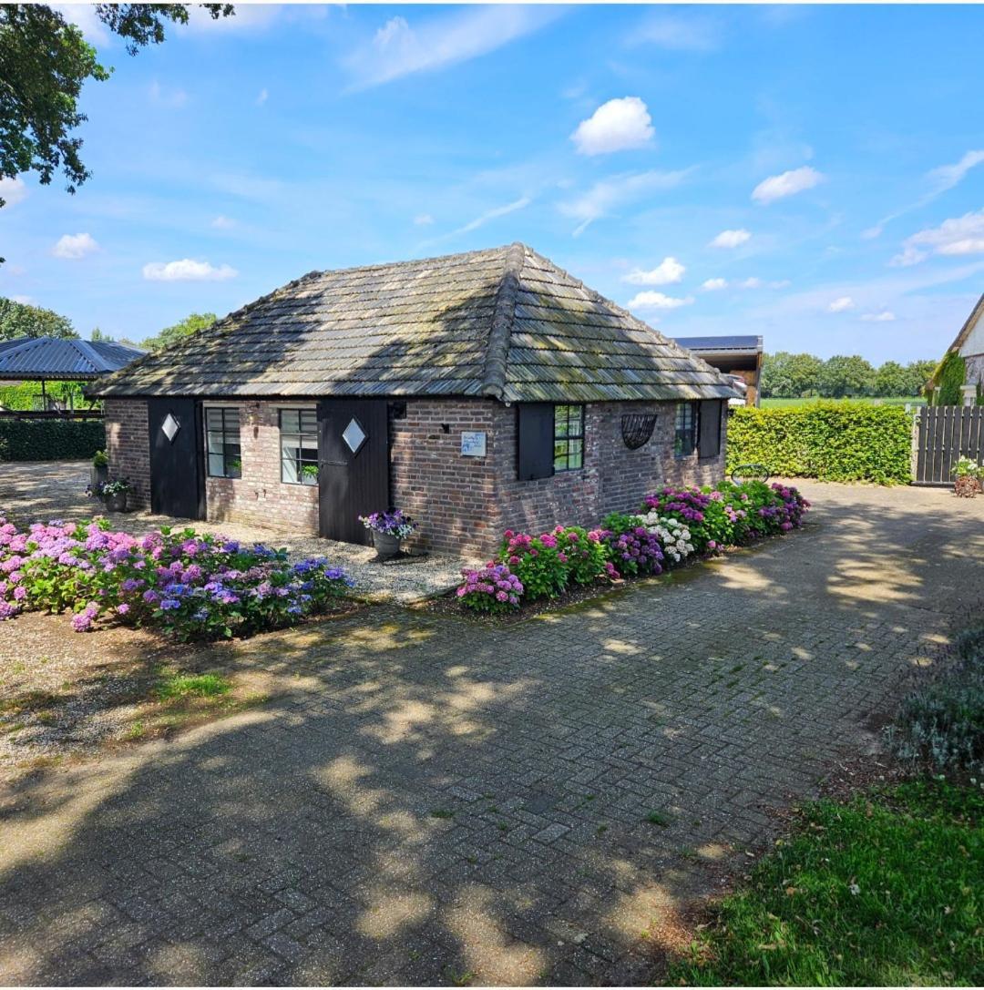 Huisje Schouwenberg Swalmen Buitenkant foto